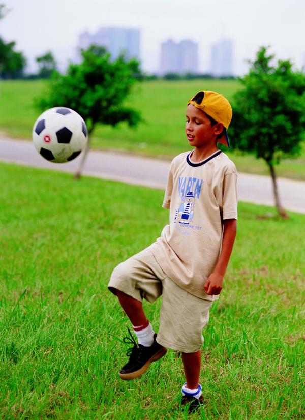 儿童游戏图片-人物图 足球小子,人物,儿童游戏